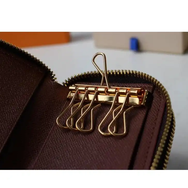 Official Brother Sam Bags 19B570082 LV 0802